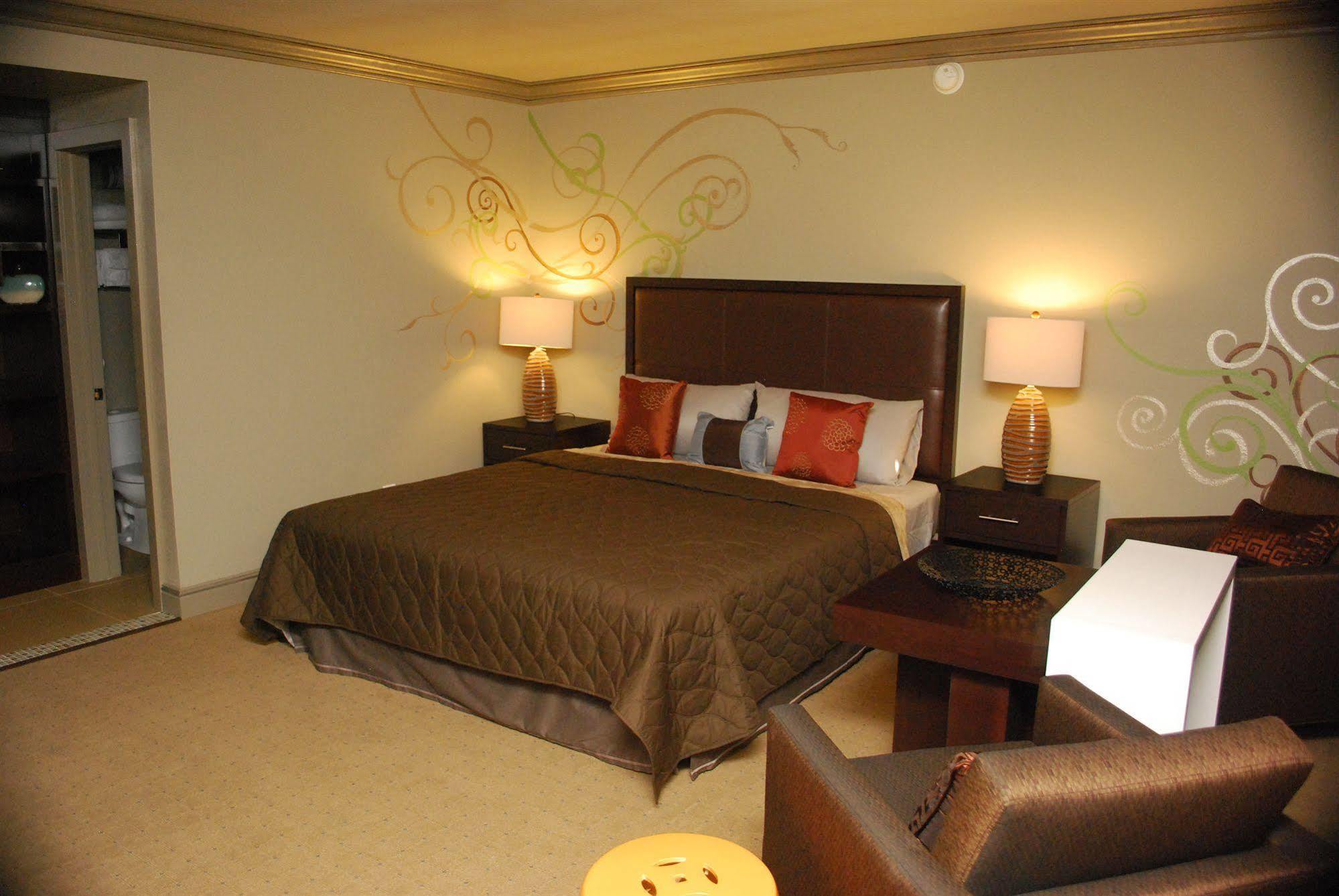 Friendly Hills Inn Whittier Bagian luar foto