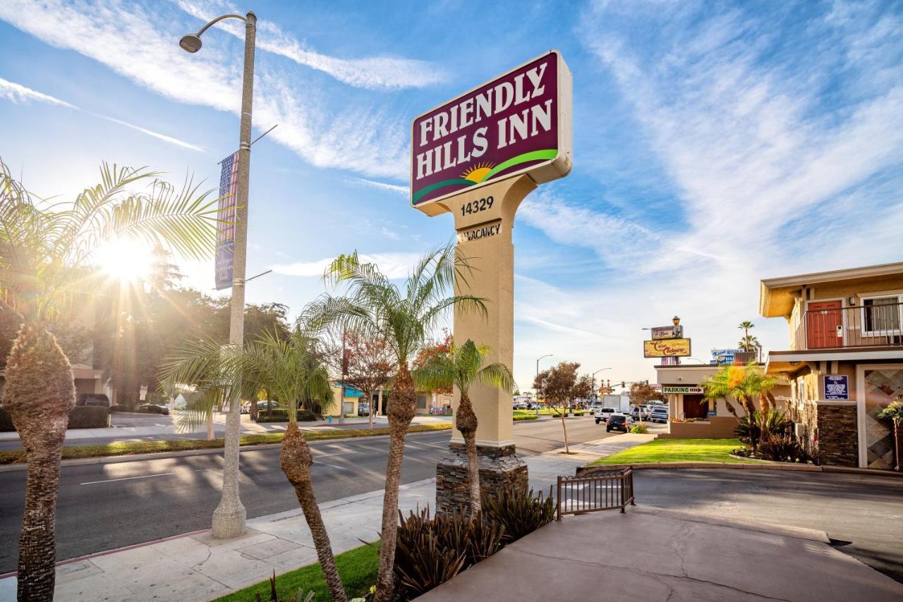 Friendly Hills Inn Whittier Bagian luar foto